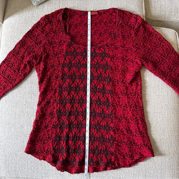 Tianello Women’s Ballet Tee Sz XL Red Black Textured Long Sleeve Rayon Blend - Picture 9 of 9